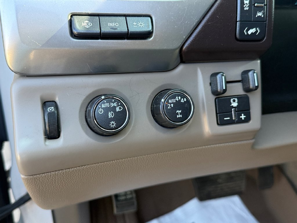Used 2019 Chevrolet Tahoe Premier AWD/4WD image 19