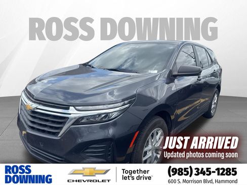 Used 2022 Chevrolet Equinox LS FWD image 1
