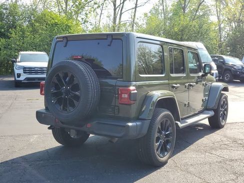 Used 2021 Jeep Wrangler Unlimited Sahara w/ Cold Weather Group AWD/4WD image 4