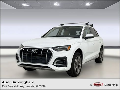Used 2023 Audi Q5 2.0T Premium w/ Convenience Package AWD/4WD image 1