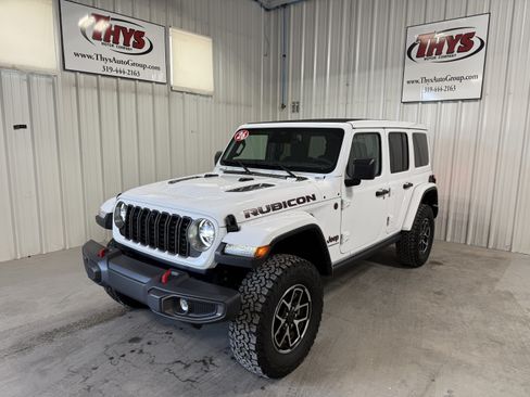 Used 2026 Jeep Wrangler Unlimited Rubicon w/ Safety Group AWD/4WD image 15