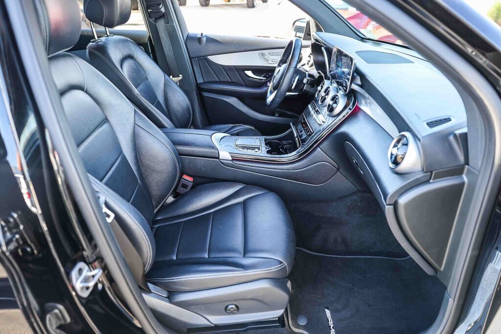 Used 2022 Mercedes-Benz GLC 300 4MATIC image 6