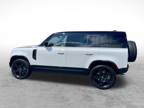 Certified 2025 Land Rover Defender 110 X-Dynamic SE AWD/4WD image 5