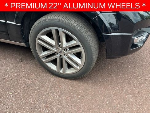 Used 2017 Ford Expedition Platinum AWD/4WD image 4