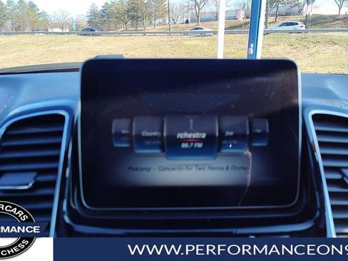 Used 2019 Mercedes-Benz GLE 400 4MATIC image 19