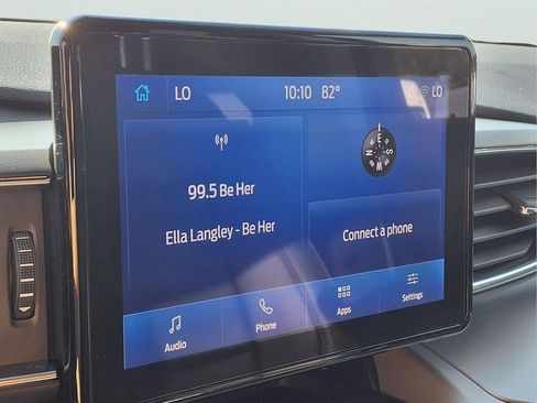 Used 2024 Ford Explorer XLT w/ Equipment Group 202A AWD/4WD image 20
