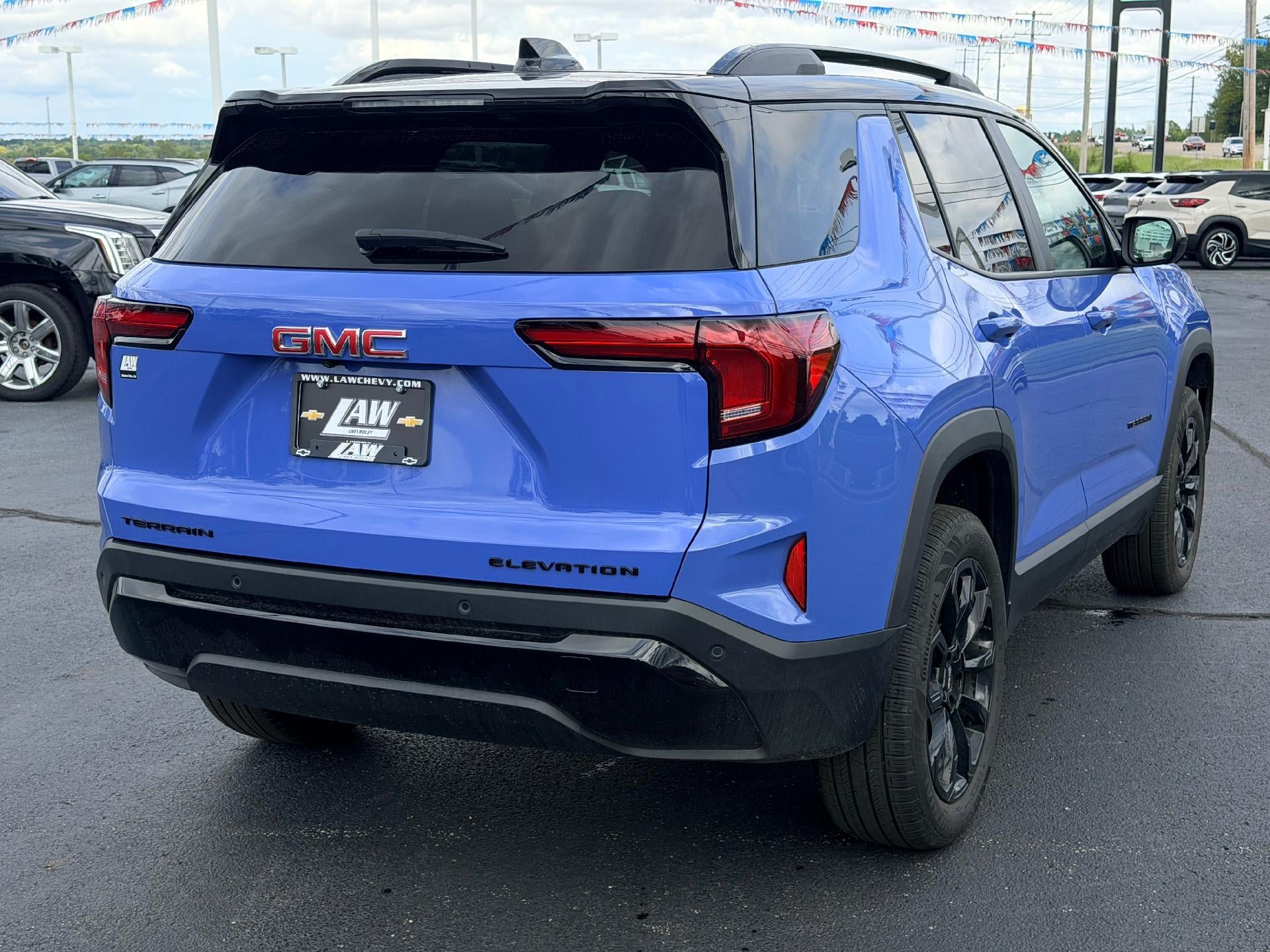 Used 2026 GMC Terrain Elevation w/ Black Edition FWD image 5