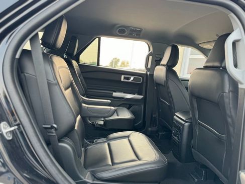 Used 2023 Ford Explorer XLT w/ Equipment Group 202A image 36