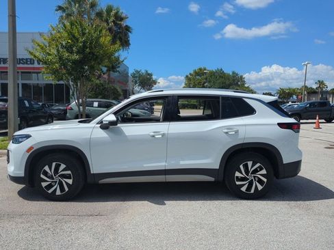 Used 2025 Volkswagen Tiguan S FWD image 9