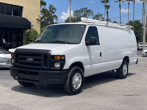 Used 2009 Ford E-250 and Econoline 250 Extended RWD image 19