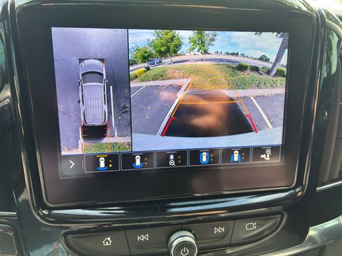 Used 2021 Chevrolet Traverse Premier w/ Redline Edition FWD image 33