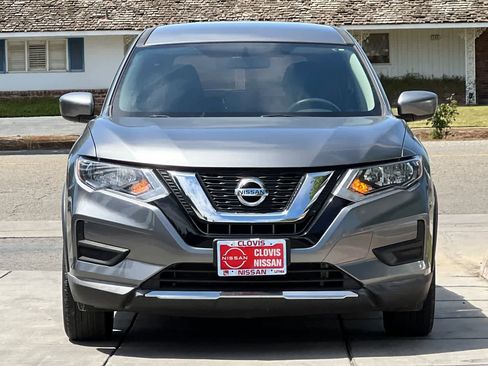 Used 2017 Nissan Rogue S FWD image 11