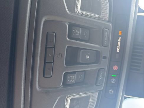 Used 2024 GMC Sierra 2500 AT4 w/ AT4 Premium Plus Package AWD/4WD image 54