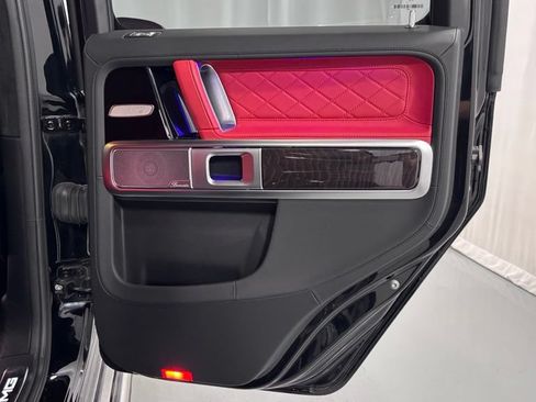 Certified 2022 Mercedes-Benz G 63 AMG 4MATIC image 27