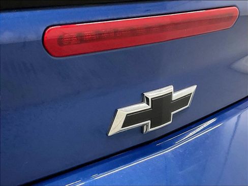 Used 2021 Chevrolet Camaro LT RWD image 33