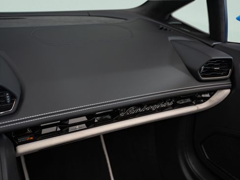 Used 2024 Lamborghini Huracan EVO AWD/4WD image 16