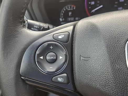 Used 2021 Honda HR-V EX-L image 25