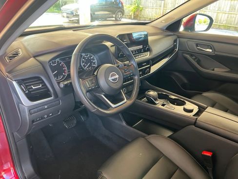 Certified 2023 Nissan Rogue SL w/ SL Premium Package AWD/4WD image 6