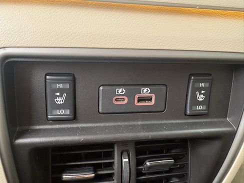 Used 2019 Nissan Murano Platinum w/ Cargo Package FWD image 29