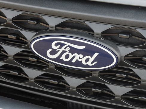 New 2025 Ford Maverick XLT w/ XLT Luxury Package image 5