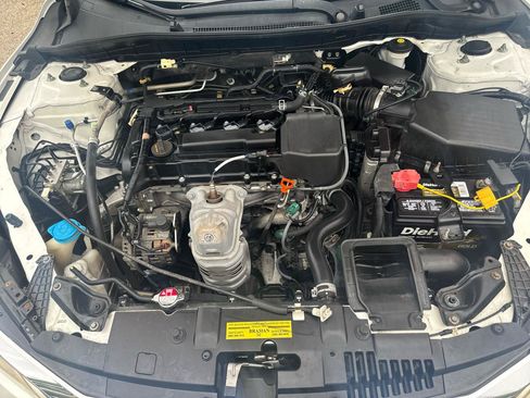 Used 2017 Honda Accord LX image 18