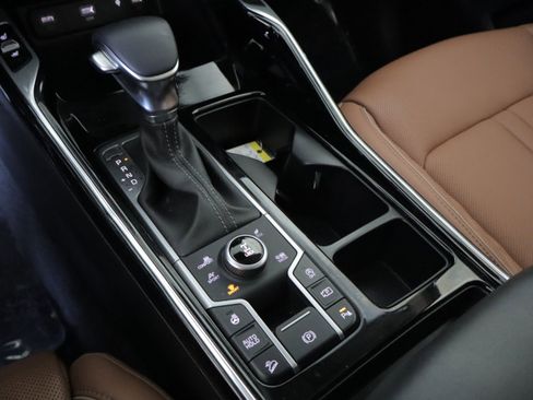 Used 2023 Kia Sorento SX Prestige image 14