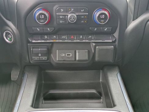 Used 2021 Chevrolet Silverado 1500 LT Trail Boss w/ Convenience Package II AWD/4WD image 20