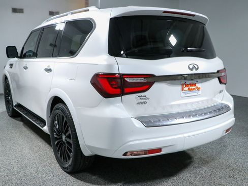 Used 2023 INFINITI QX80 Premium Select w/ All-Season Package AWD/4WD image 9