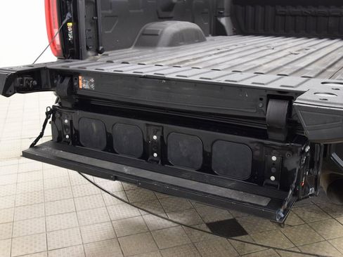 Used 2022 GMC Sierra 3500 Denali w/ Denali Ultimate Package image 21