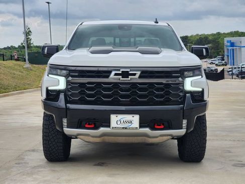 Used 2024 Chevrolet Silverado 1500 ZR2 w/ Technology Package AWD/4WD image 7