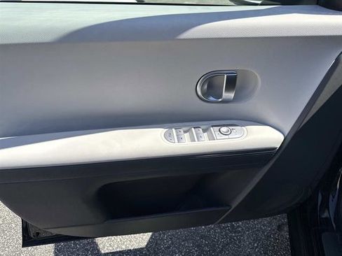 Used 2024 Hyundai Ioniq 5 SEL RWD image 13