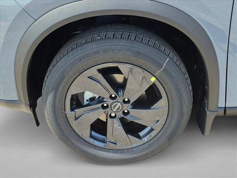 New 2026 Nissan Rogue SV FWD image 9
