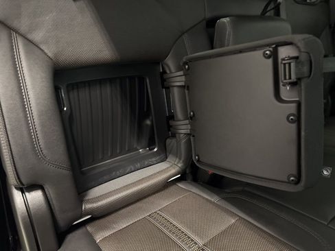 Used 2024 Chevrolet Silverado 1500 High Country w/ High Country Premium Package image 36