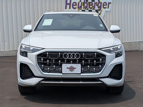 Used 2024 Audi Q8 Premium Plus AWD/4WD image 2