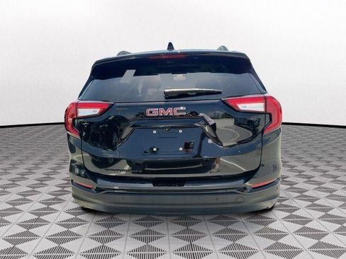 Used 2023 GMC Terrain SLT w/ Tech Package FWD image 5