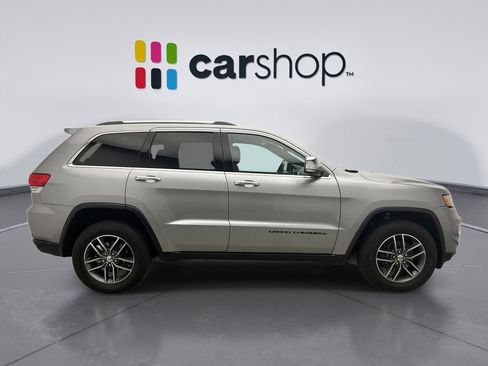 Used 2018 Jeep Grand Cherokee Limited AWD/4WD image 6