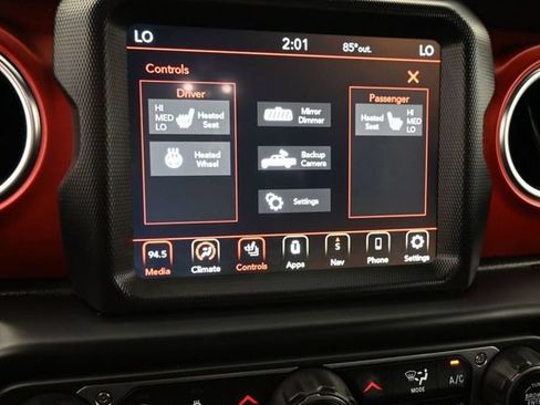 Used 2022 Jeep Gladiator Rubicon w/ Dual Top Group AWD/4WD image 14