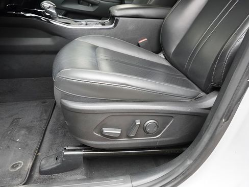 Used 2023 Kia Sorento SX FWD image 24