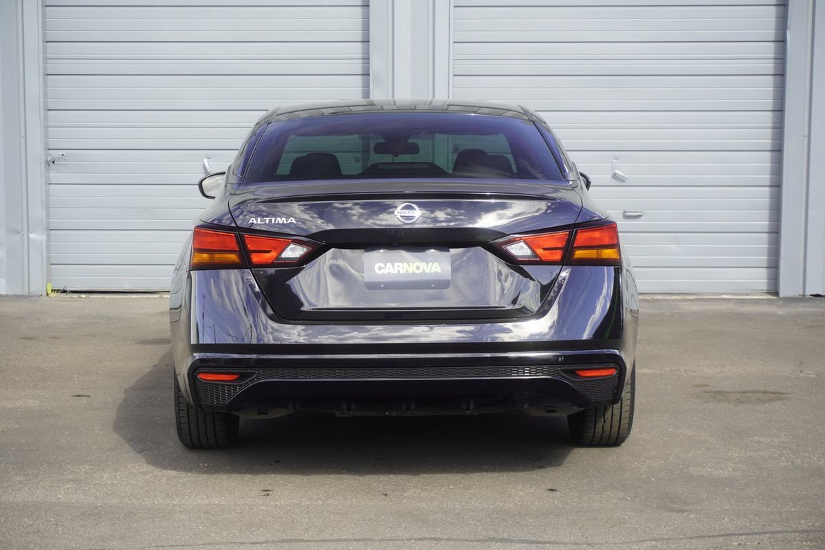 Used 2022 Nissan Altima 2.5 S FWD image 4
