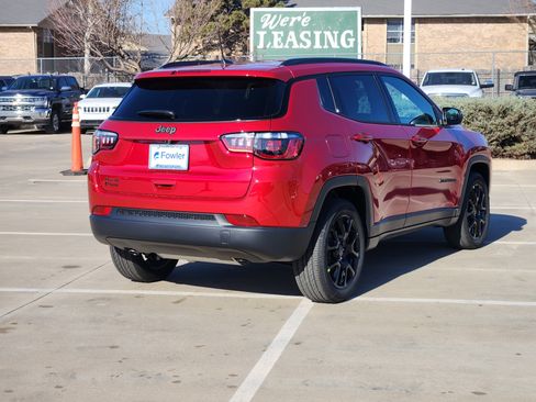 New 2026 Jeep Compass Latitude AWD/4WD image 4