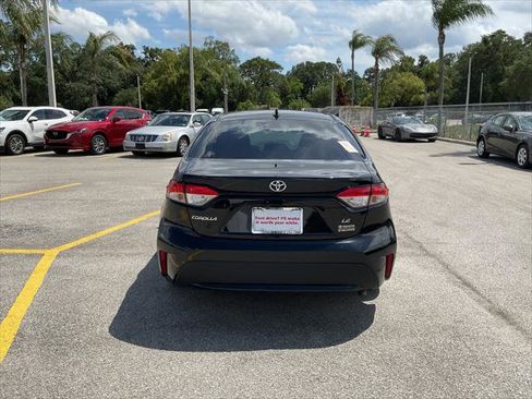 Used 2020 Toyota Corolla LE FWD image 7