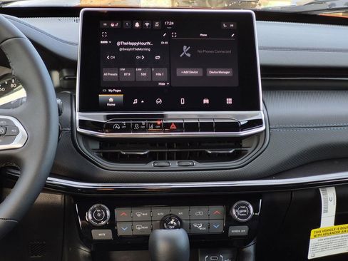 New 2026 Jeep Compass Latitude AWD/4WD image 15