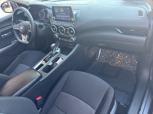 Used 2024 Nissan Sentra SV FWD image 31