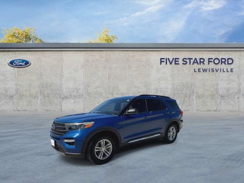 Used 2020 Ford Explorer XLT w/ Equipment Group 202A RWD image 4