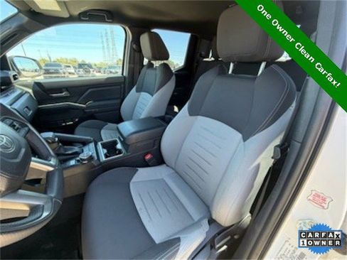 Used 2025 Toyota Tacoma TRD Off-Road image 6