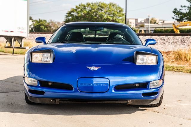 Used 2003 Chevrolet Corvette Coupe w/ Preferred Equipment Group RWD image 15