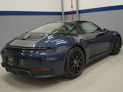 Certified 2026 Porsche 911 Targa 4 GTS AWD/4WD image 10