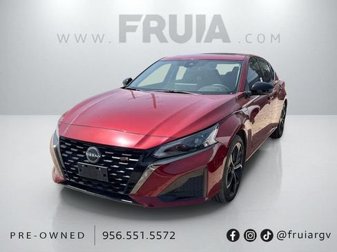 Used 2024 Nissan Altima 2.5 SR w/ SR Premium Package FWD image 1