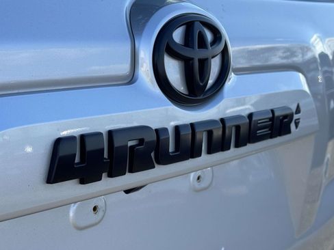 Certified 2022 Toyota 4Runner SR5 Premium image 12