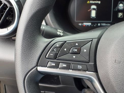 Used 2023 Nissan Kicks SV image 16